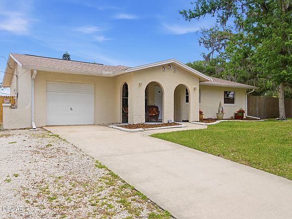 3rd image of 2861 Oak Lea Dr
