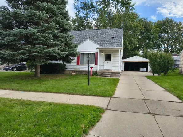 32615 Rosslyn Ave, Garden City, MI 48135
