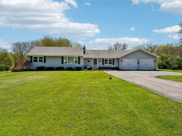 10487 Alexander Rd, Alexander, NY 14005