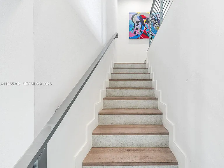 640 Fernwood Rd — Photo 6