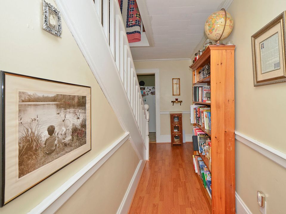 2nd image of 4879 New Walkertown Rd