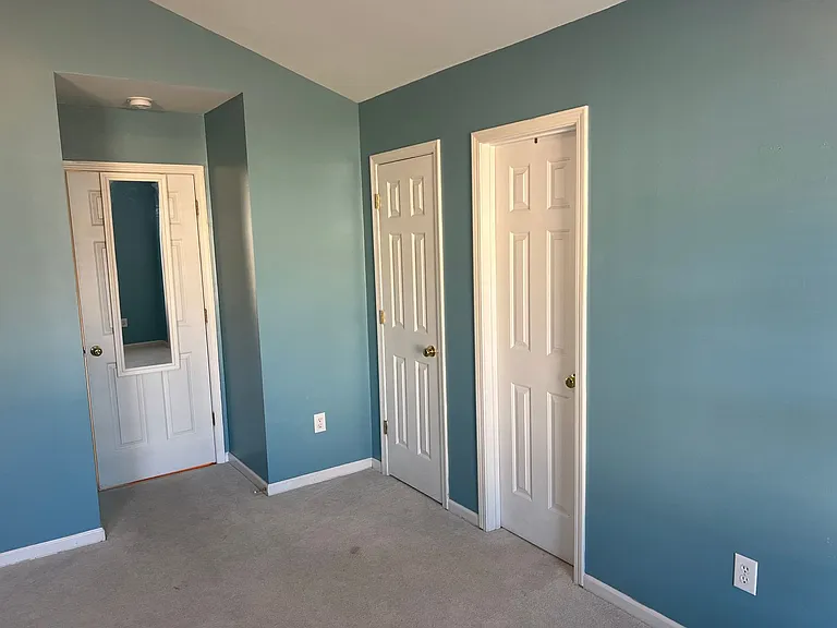 408 Moat Ct — Photo 15