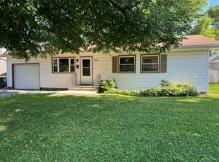 711 Watson Dr, Genoa, IL 60135