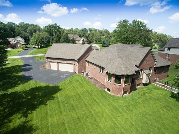 4th image of 2495 Overbrook