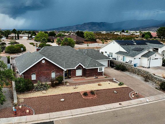 3rd image of 2256 Cherry Hills Ct