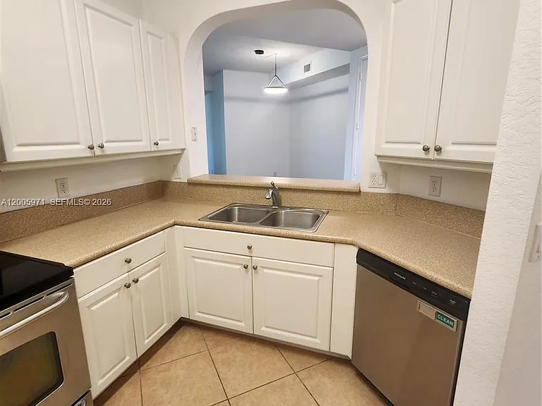 3600 Oaks Clubhouse Dr #206 — Photo 60