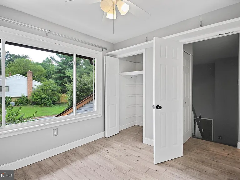 511 Avondale Dr — Photo 37