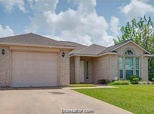 1300 Ridgedale St, Bryan, TX 77803