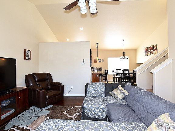 3rd image of 4416 Dante St