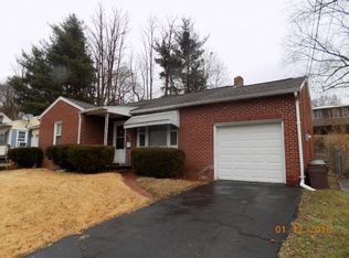 604 Barnes Ave, Endicott, NY 13760