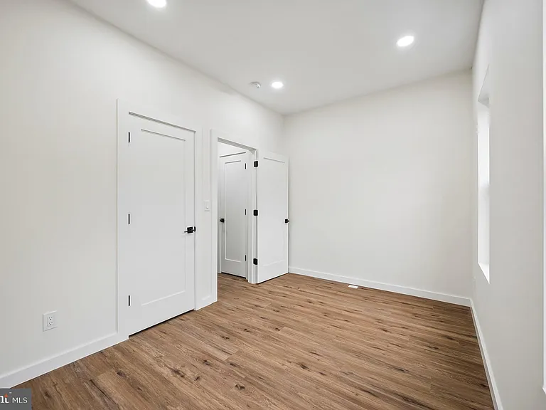 1702 N Stillman St — Photo 9