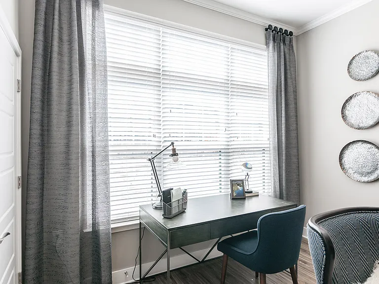 Vintage Foxland Apartments — Photo 9