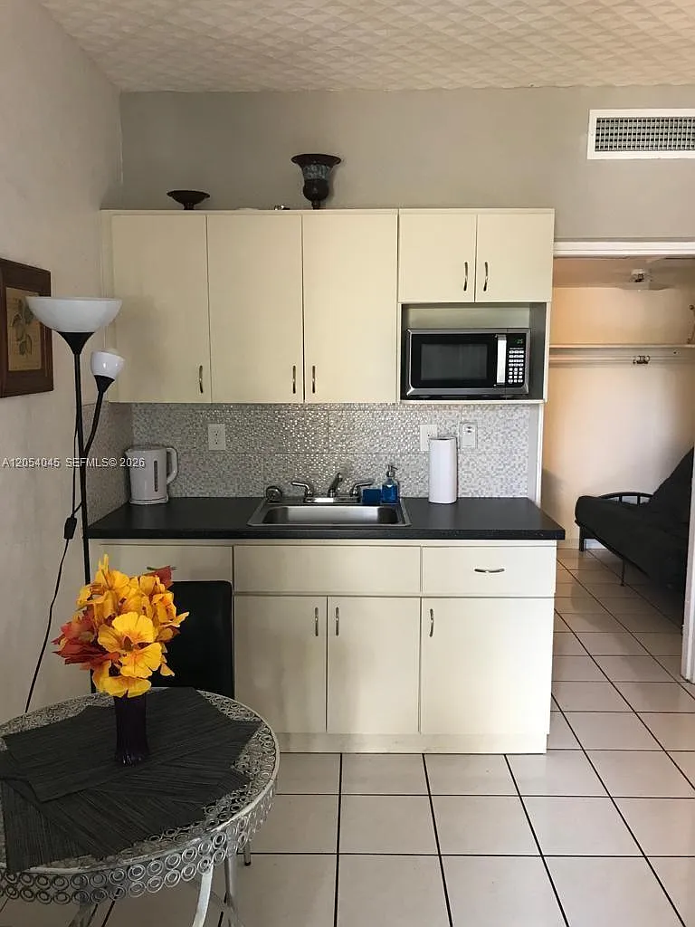26 Diplomat Pkwy — Photo 1