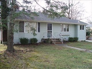 1st image of 34 Fanning Ave