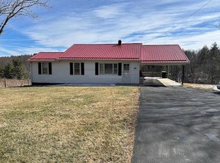 404 Oak Grove Rd, Austinville, VA 24312