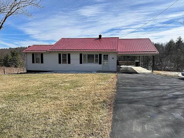 404 Oak Grove Rd photo 1