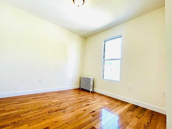 3rd image of 82 Nichols Ave Floor 2