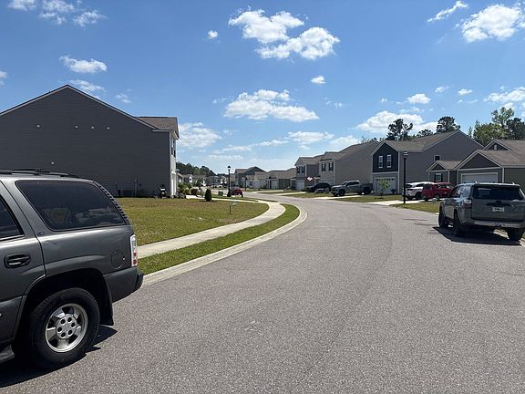 4th image of 258 Caribbean Village Dr