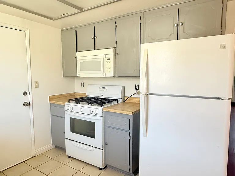 15739 Wanaque Rd #C — Photo 13