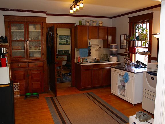 4th image of 271 Delaware Avenue