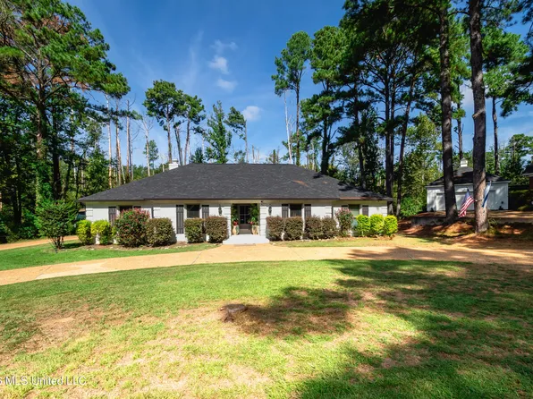 103 Carriage Ln, Madison, MS 39110