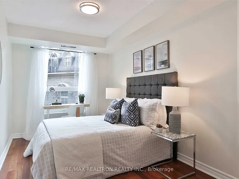 77 Maitland Pl #326 — Photo 22