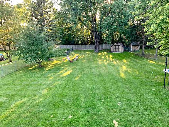 3rd image of 4612 Greenfield Dr