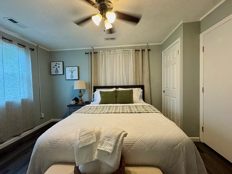 1115 Henrietta Dr — Photo 6