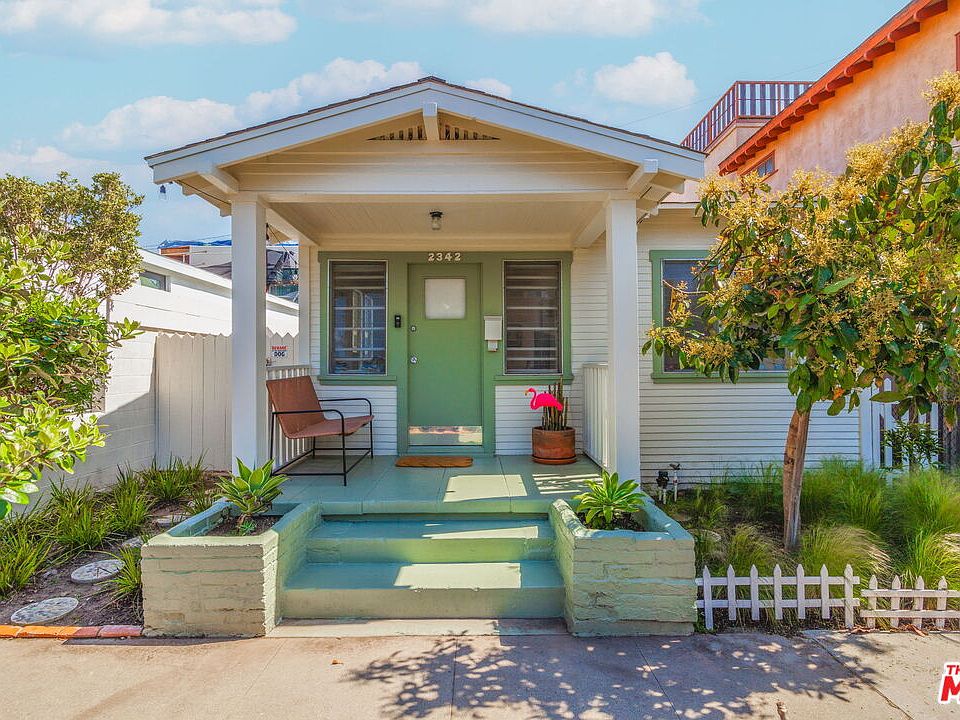 1st image of 2342 Beach Ave