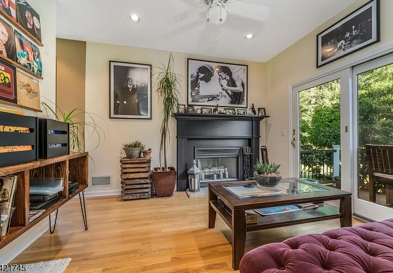 93 Bissell Rd #A — Photo 8