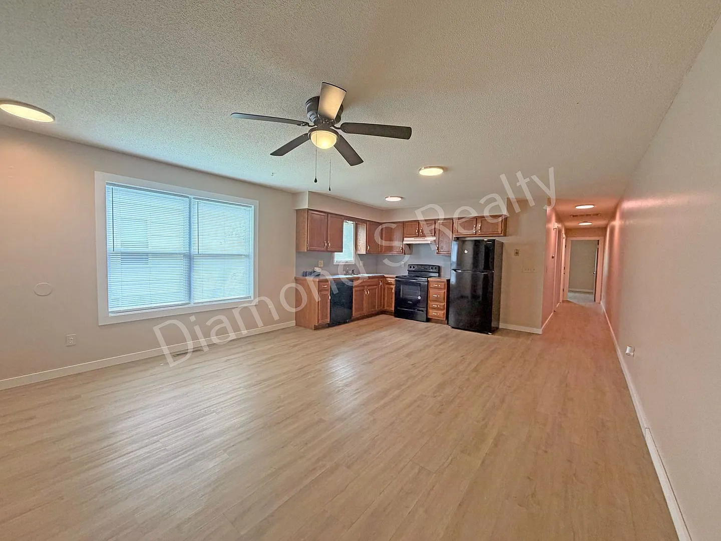 1508 W Rainey Duplex — Photo 4