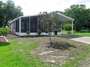 1281 Grove Dr, Leesburg, FL 34788