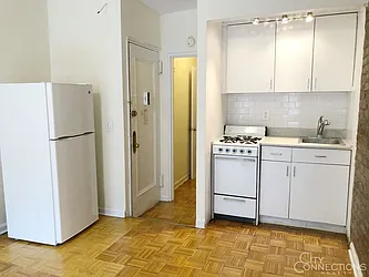 Rented by City Connections Realty