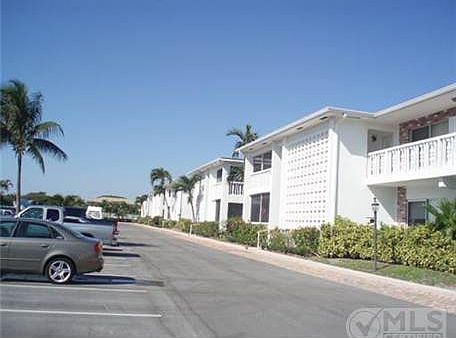 3rd image of 4201 S Ocean Blvd #2