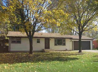 7815 Wesley Rd, Machesney Park, IL 61115