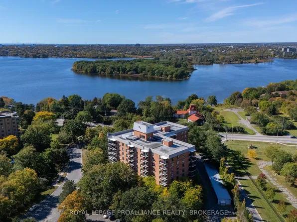 115 Barrett Ct #406, Kingston, ON K7L 5H6