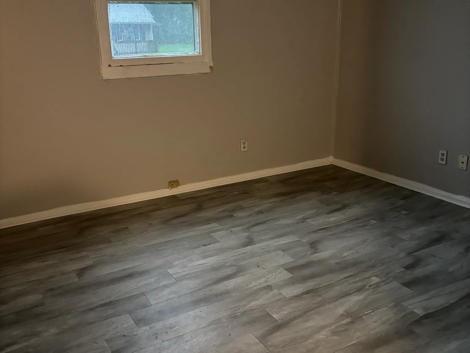 2 bed, 750 sqft, $995 — Photo 3