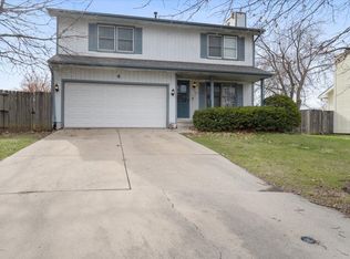 4 Ketchum Ct, Bloomington, IL 61704