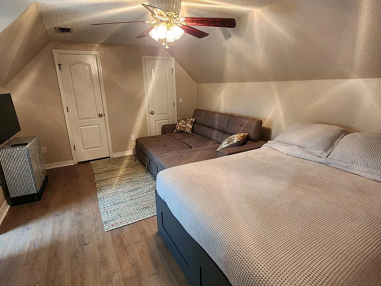 2343 Grand Oaks Ln — Photo 9