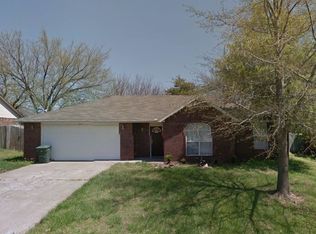 1456 N Plum Tree Dr, Fayetteville, AR 72704