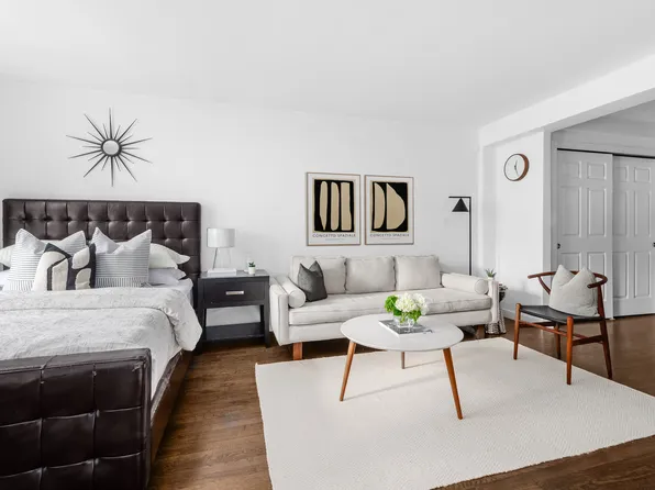 229 East 28th Street 3F image 2 of 9