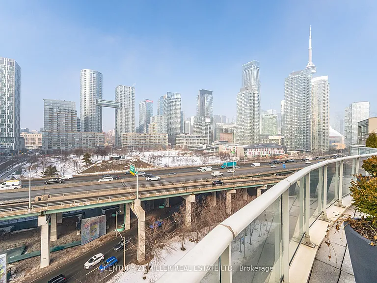 550 Queens Quay W #318 — Photo 34