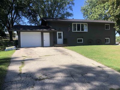 915 Traceway Court, Poynette, WI, 53955