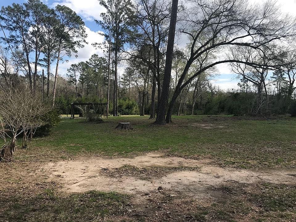 2nd image of 429 Alum Creek Rd