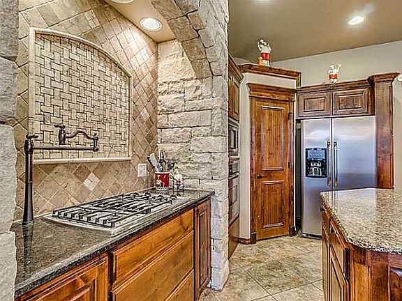 5th image of 14601 Sedona Dr