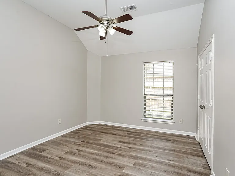 5403 Belvedere Dr — Photo 15