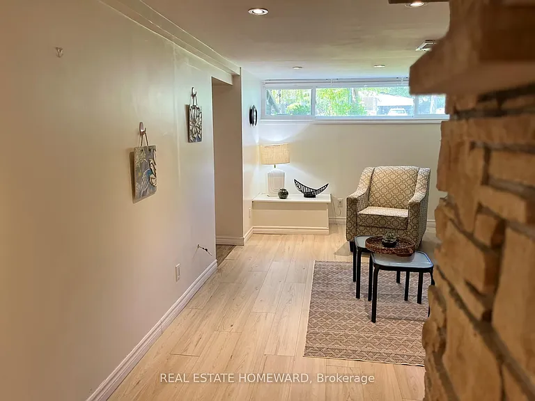 115 Porchester Dr #BASEMENT — Photo 15