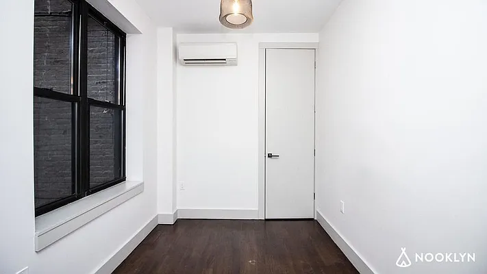 Rented by Nooklyn NYC LLC | media 43