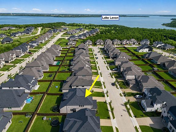 2nd image of 1421 Valor Way