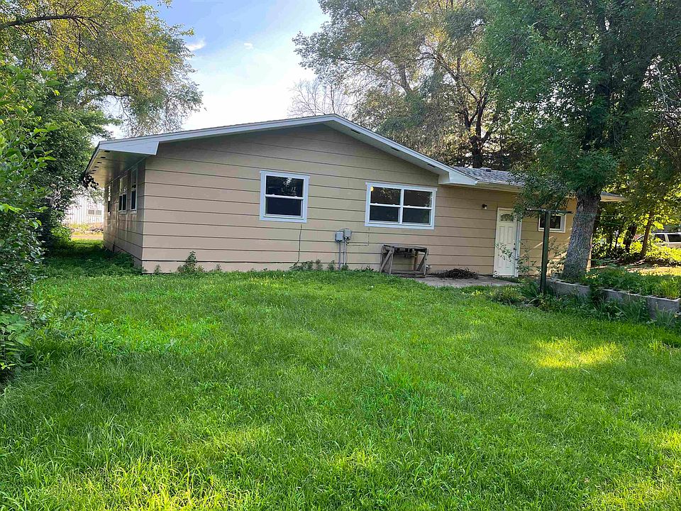 709 Court St, Thedford, NE 69166 MLS 25030 Zillow